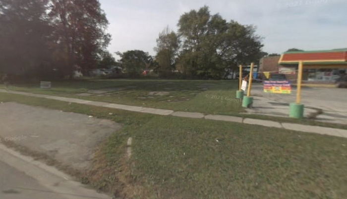 Saginaw Motor Court - 2008 Driveway And Foundations Visible (newer photo)